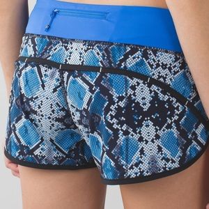 Lululemon Speed Short 4-Way Stretch Blue Snake